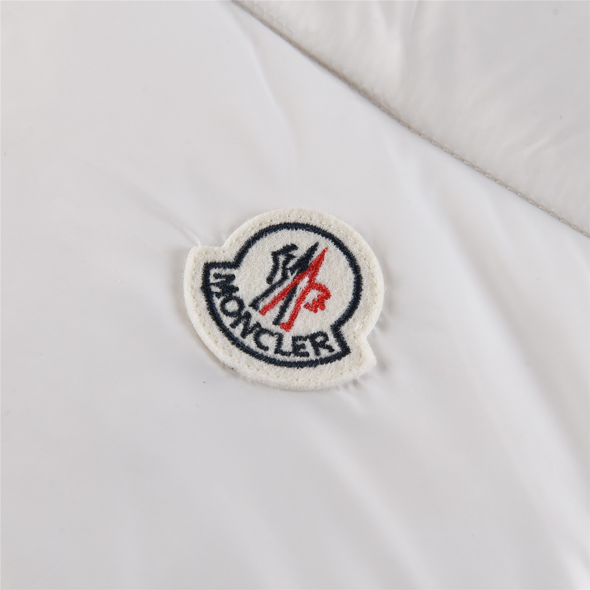 Moncler Tricolour Sleeve-Stripe Hooded Puffer – White