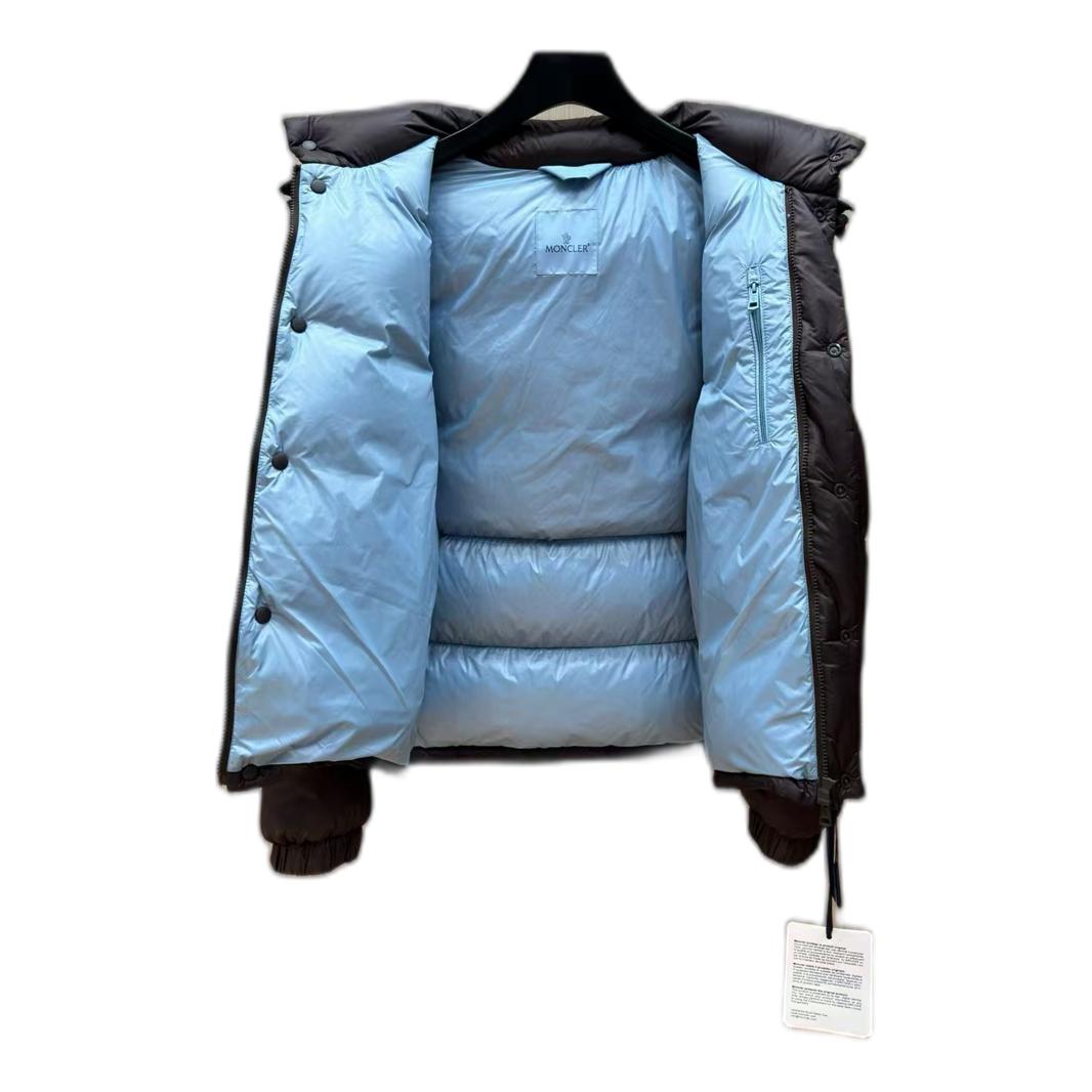 Moncler Oversized Chest-Badge Hooded Puffer