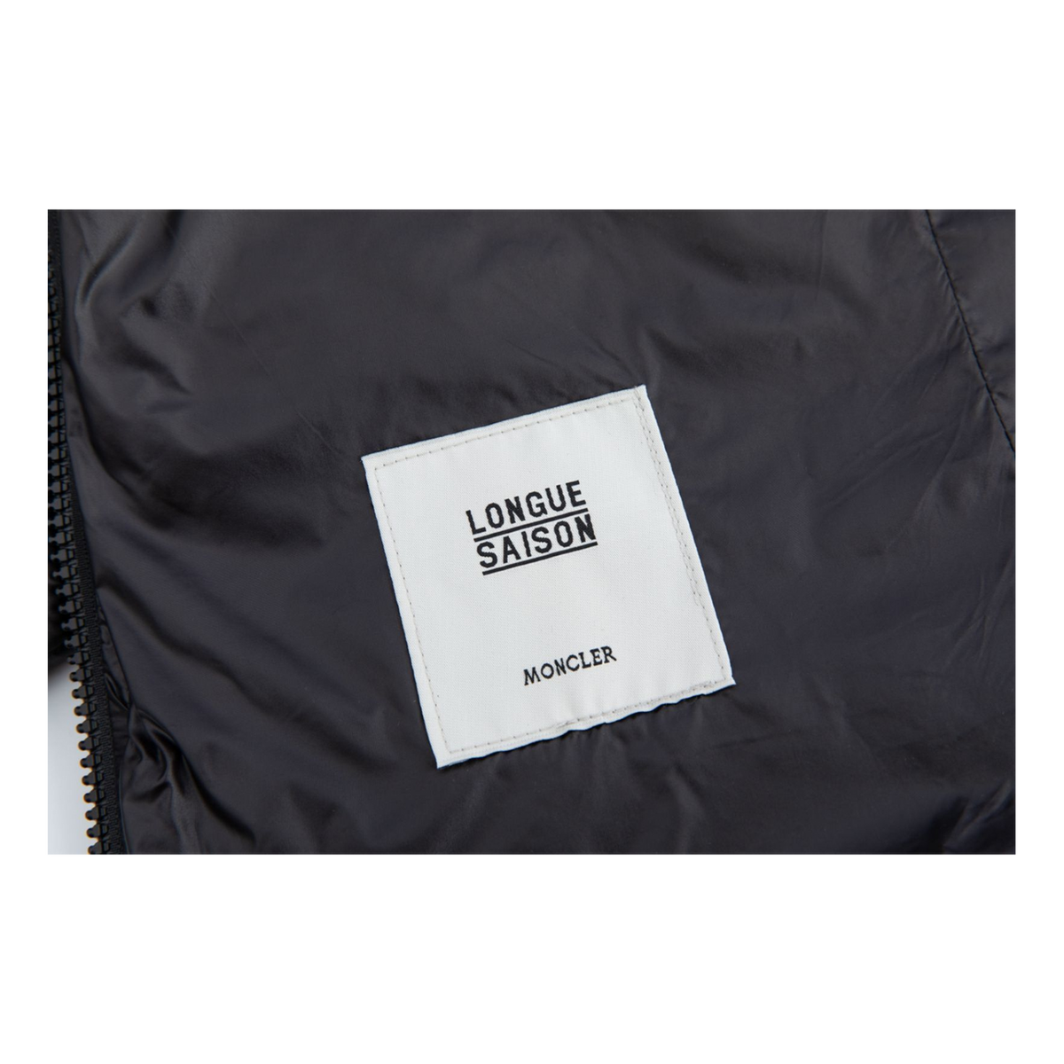 Moncler Gles Fitted Hooded Puffer