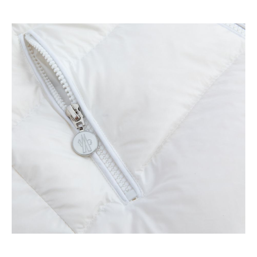Moncler Gles Fitted Hooded Puffer
